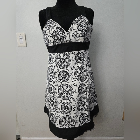 VTG Y2K 90s Speechless Fit & Flare Dress 9 Medium White Black Pockets Tie - Picture 1 of 10